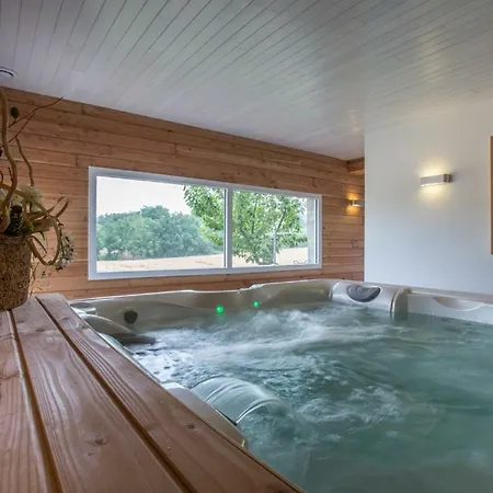 Chambres D'hotes Des Amourens Frühstückspension *